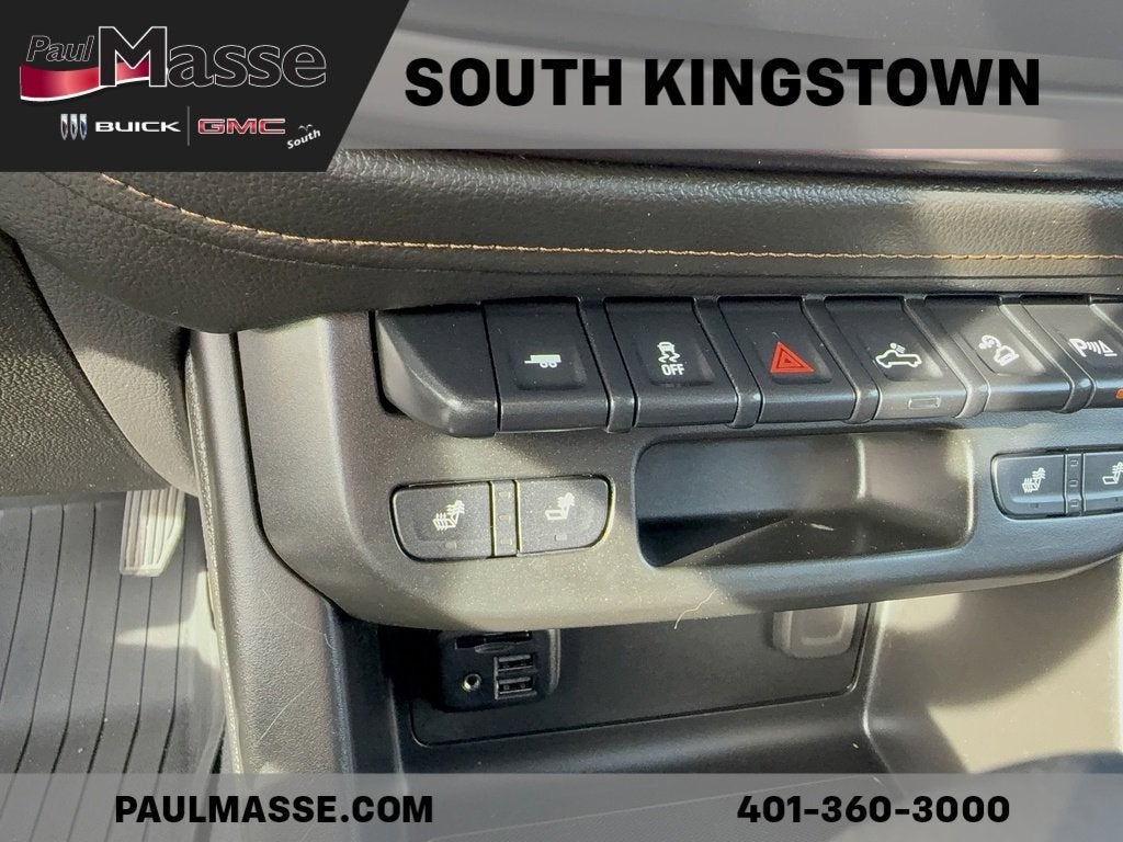 2022 GMC Canyon AT4 - Leather