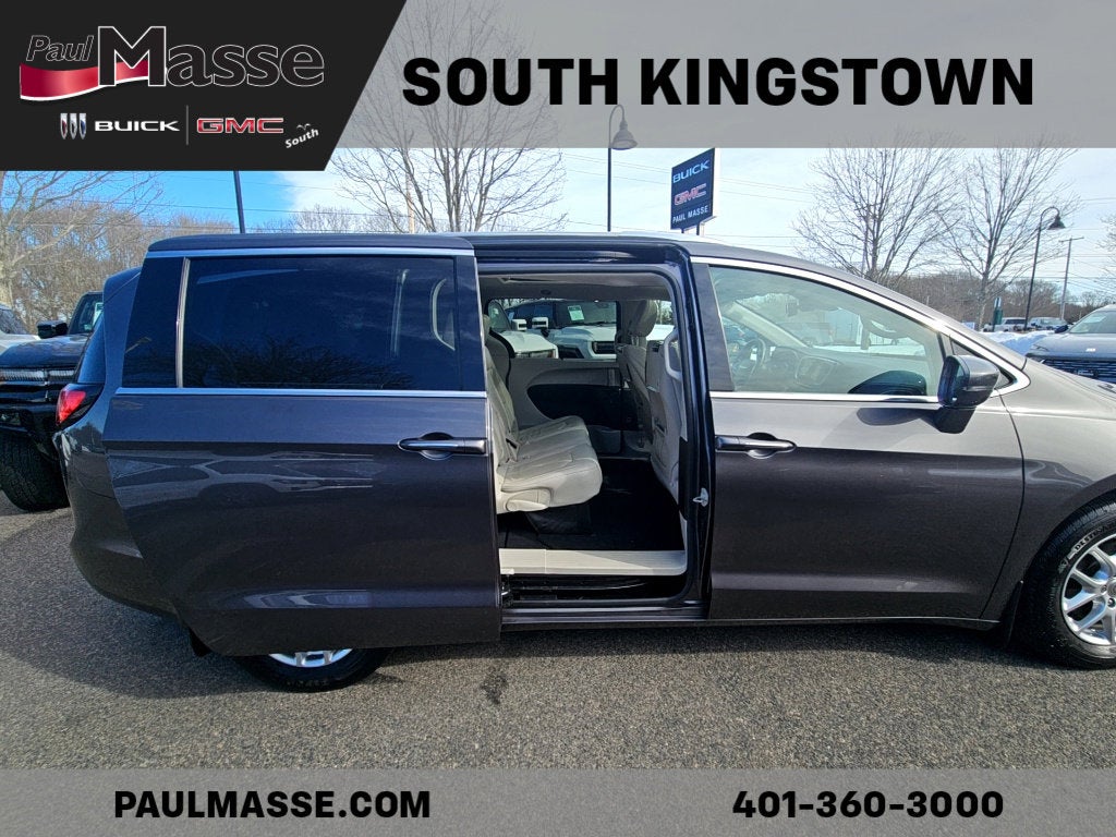 2021 Chrysler Pacifica Touring L