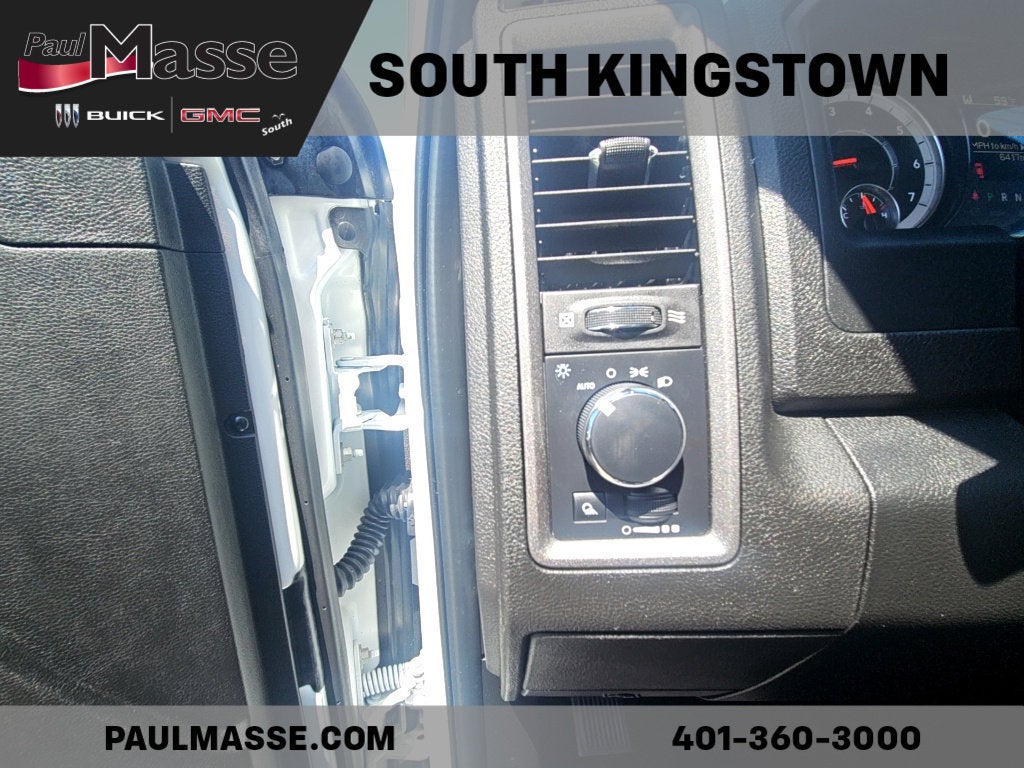 2022 RAM 1500 Classic Tradesman Regular Cab 4x2 8' Box