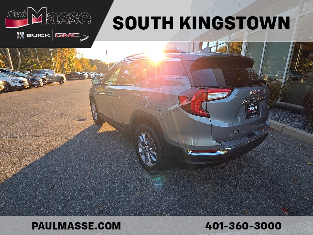 2023 GMC Terrain SLT