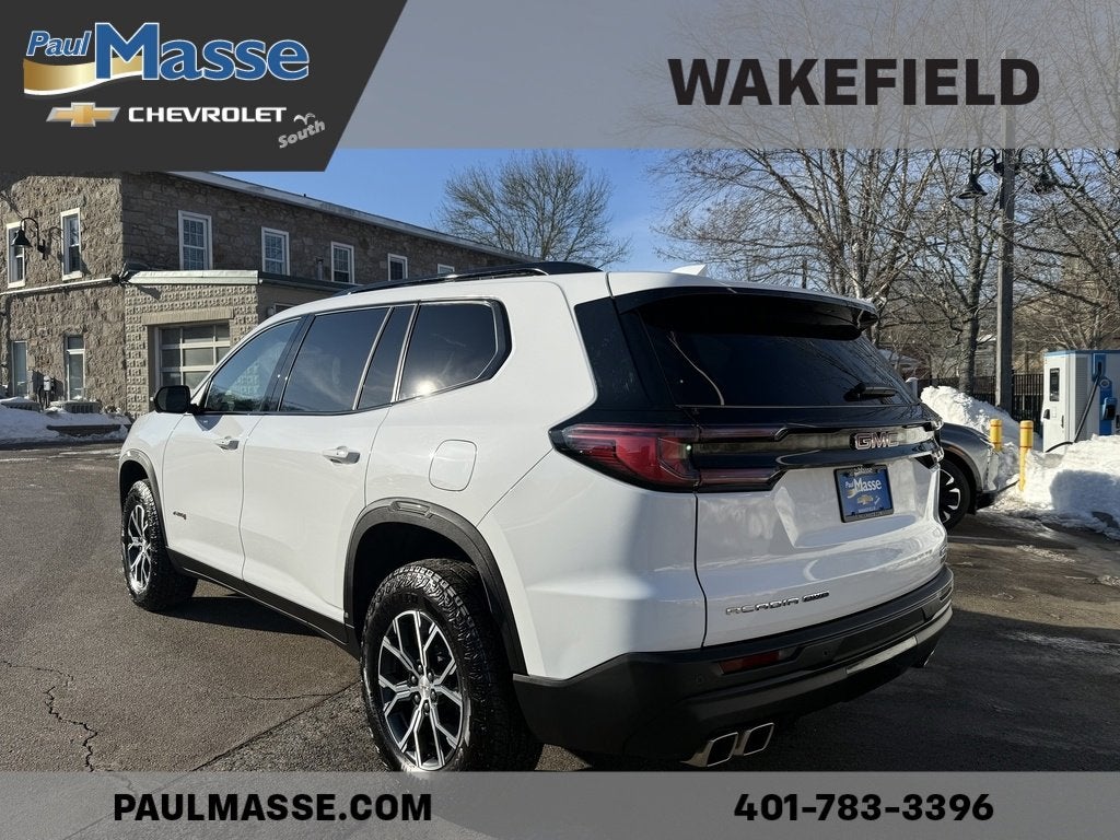 2025 GMC Acadia AT4