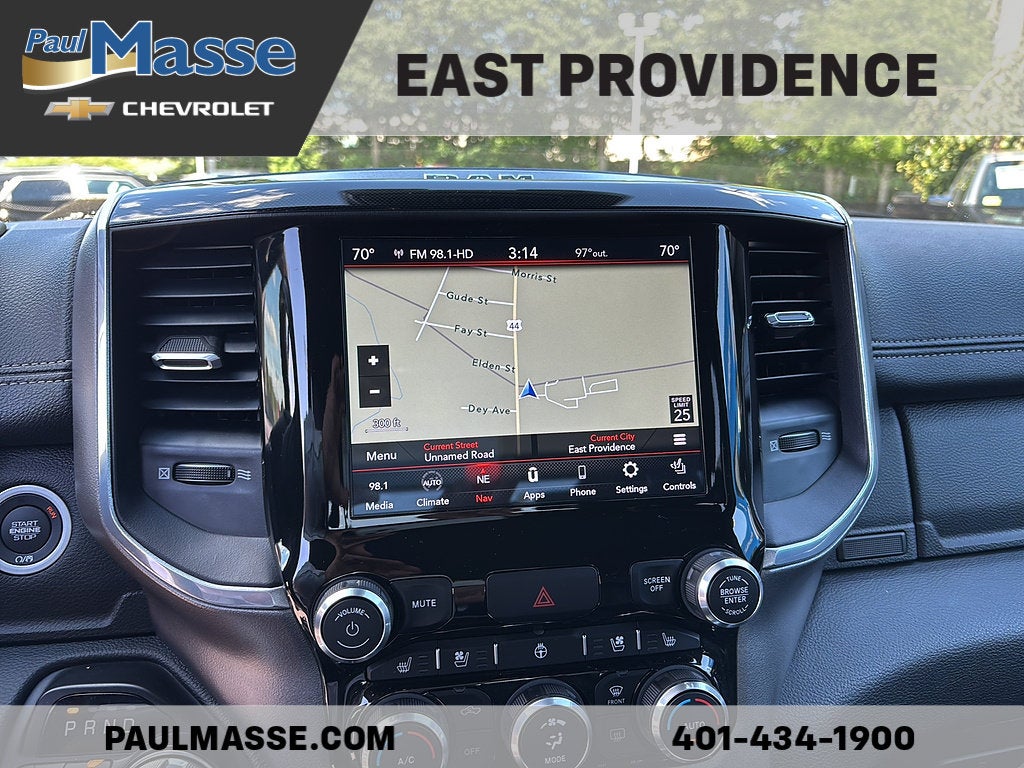 2021 RAM 1500 Laramie 4x4 Crew Cab 5'7" Box