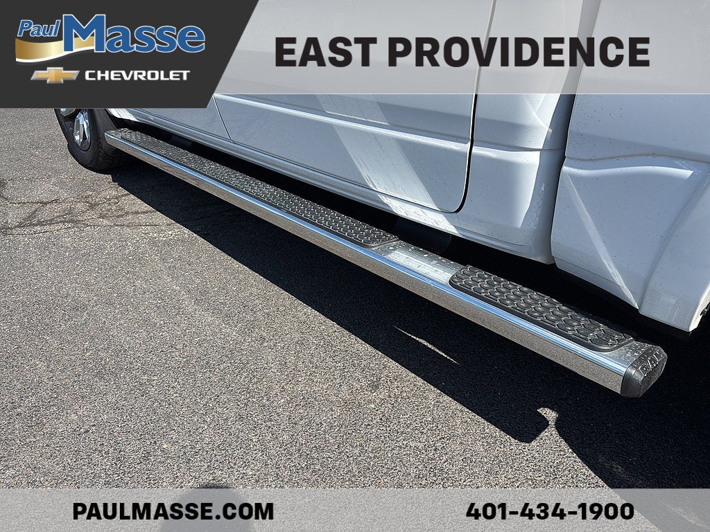 2021 RAM 1500 Laramie 4x4 Crew Cab 5'7" Box