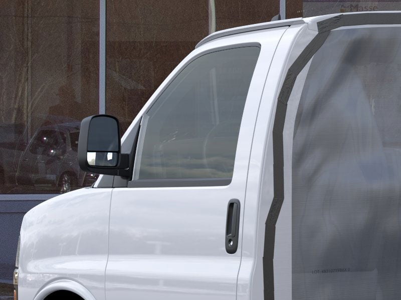 2025 Chevrolet Express Cutaway 3500 Base