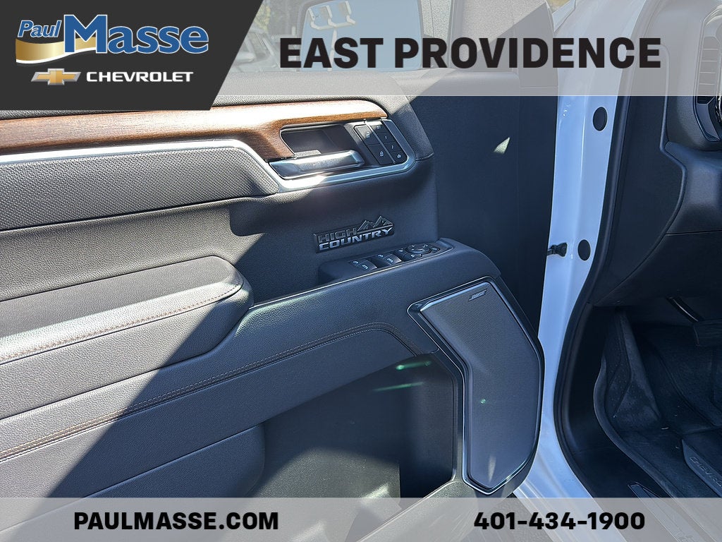 2025 Chevrolet Silverado 1500 Crew Cab Short Box 4-Wheel Drive High Country