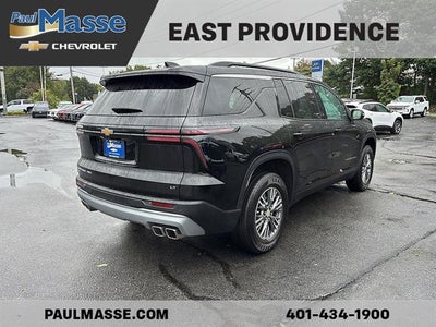 2024 Chevrolet Traverse LT w/2LT