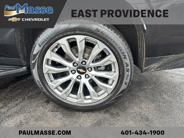 2023 Chevrolet Suburban 4WD RST