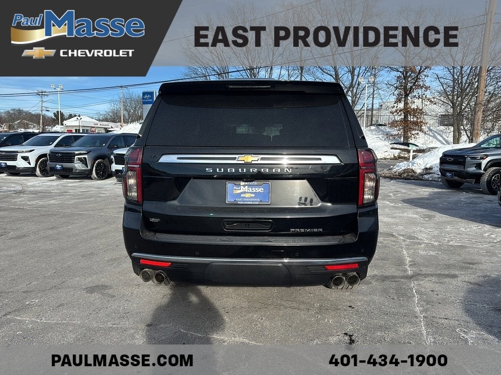 2023 Chevrolet Suburban 4WD Premier