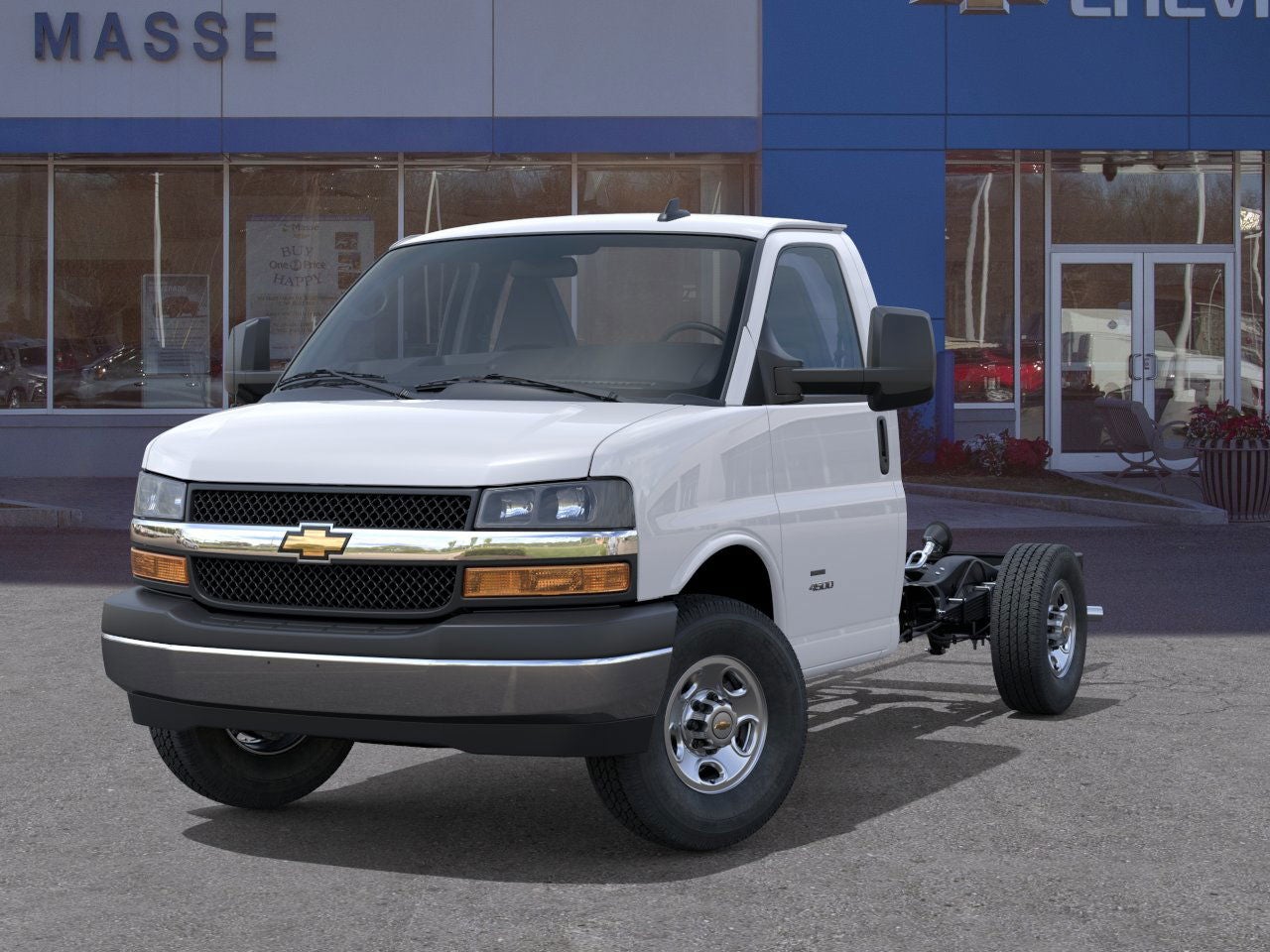2026 Chevrolet Express Cutaway 3500 Base