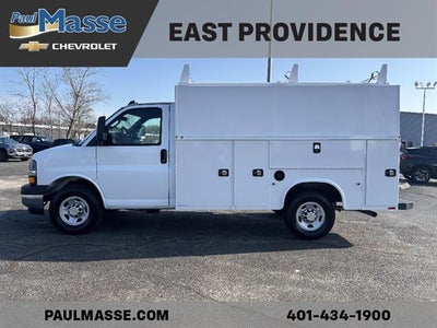 2026 Chevrolet Express Cutaway 3500 Base
