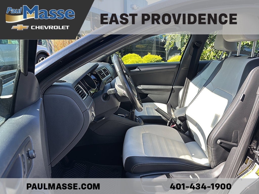 2016 Volkswagen Jetta 4dr Manual 1.8T Sport PZEV Sedan