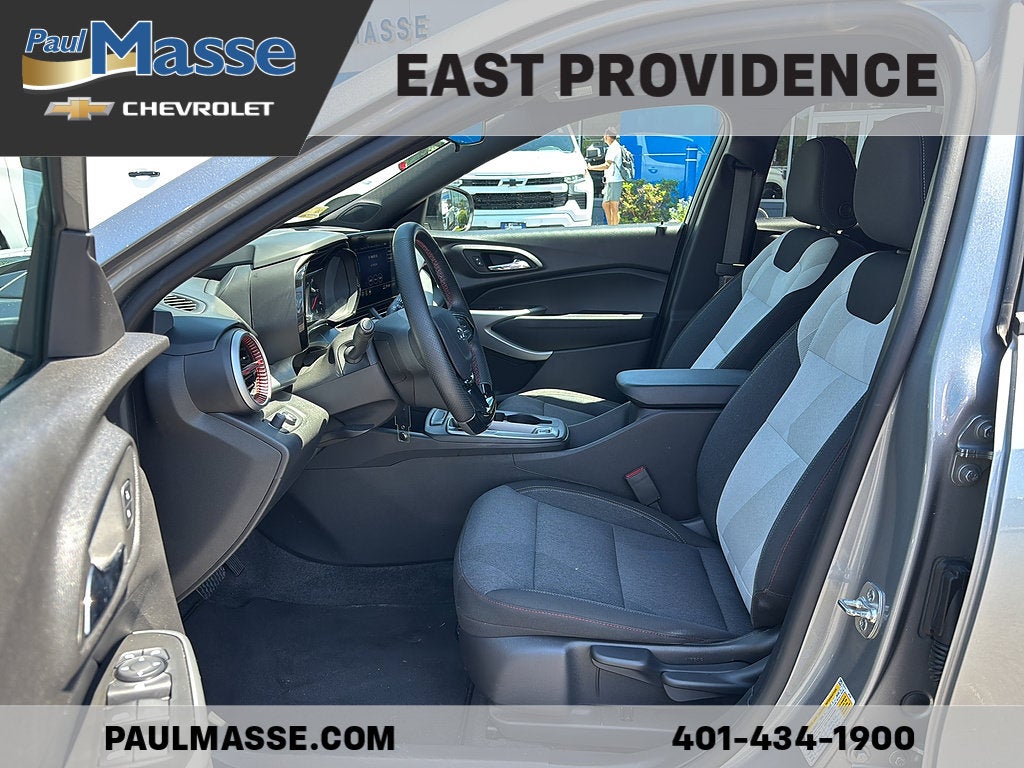 2025 Chevrolet Trax FWD 4dr 1RS